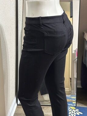 Size 6S White House Black Market The Slim Black Straight Leg Pants